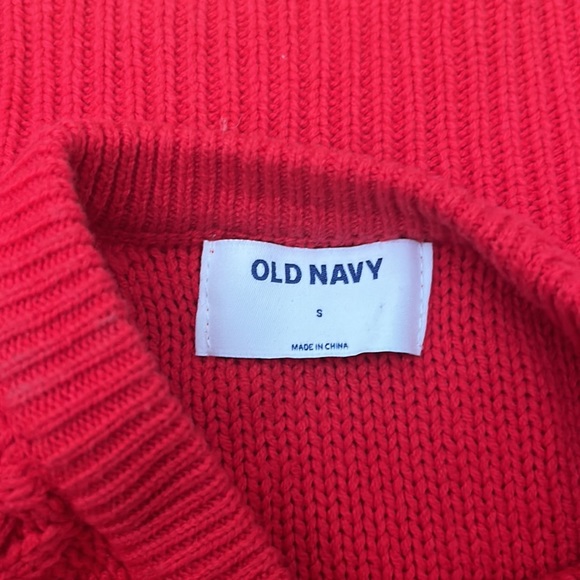 Red Crewneck Cable Knit Sweater - Old Navy S - Picture 4 of 8